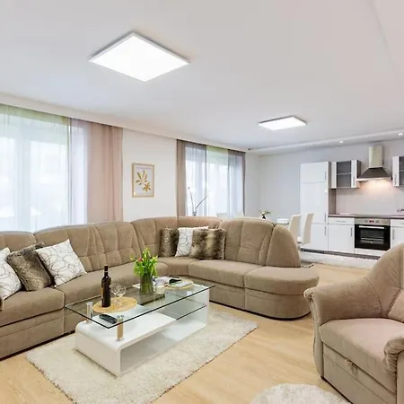 Apartment Urban Retreat Near Old Town Bratislava