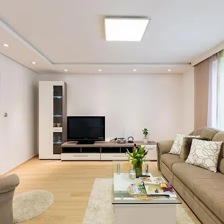 Urban Retreat Near Old Town Bratislava