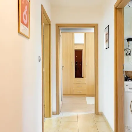 Apartment Urban Retreat Near Old Town *