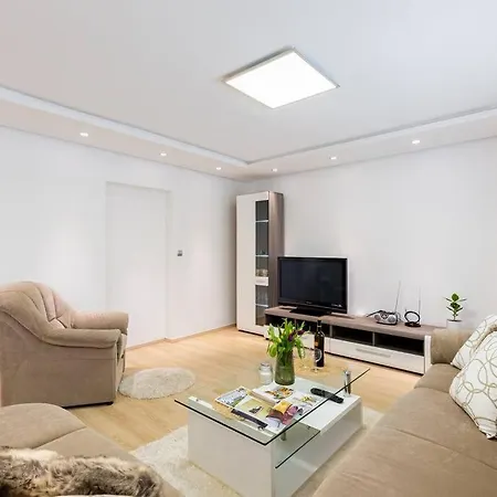 Appartement Urban Retreat Near Old Town